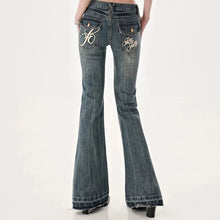 Load image into Gallery viewer, Low-waisted Flare Jeans
