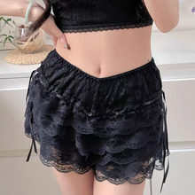 Load image into Gallery viewer, Safety shorts in lace
